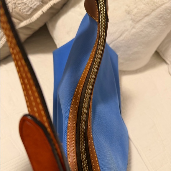 Dooney and Bourke Erica Vibrant Blue Nylon/leather Shoulder Bag 12x9 EUC - Picture 9 of 13